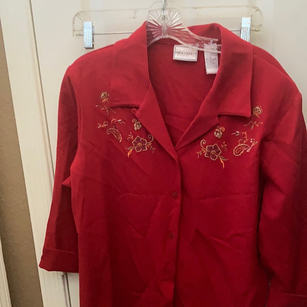 FINAL MARKDOWN Napa valley embroidered blouse medium